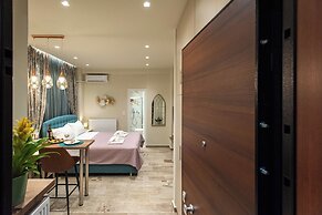 Romantic Studio under Acropolis