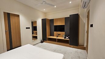 Emerald Urban Comforts