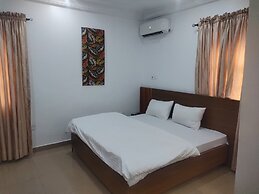 Skenyo Hotel & Apartments