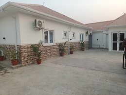Skenyo Hotel & Apartments