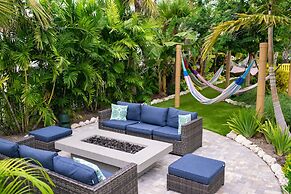 Sugarloaf Key Hotel at KOA Resort