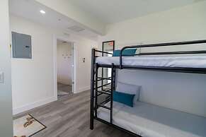 Sugarloaf Key Hotel at KOA Resort