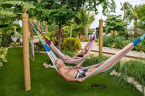 Sugarloaf Key Hotel at KOA Resort