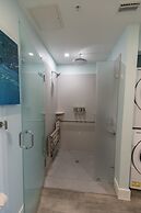 Sugarloaf Key Hotel at KOA Resort