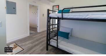 Sugarloaf Key Hotel at KOA Resort