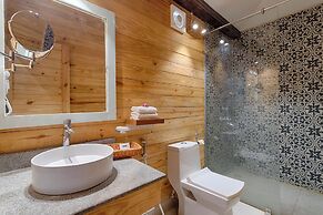 Stone Wood Jungle Resort