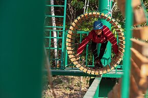 Stone Wood Jungle Resort