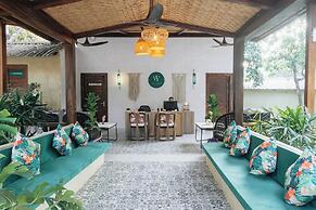 Stone Wood Jungle Resort