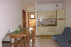 Inviting and Cozy Apartment With Swimming Pool