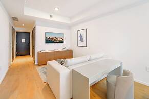 Fabulous Bayside Views in this Apt