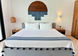 WARM STUDIO SWIM UP CPL B108 By SANDY POWERFUL