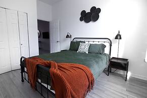 Unique Stays - 3658 Boul. Saint-Laurent