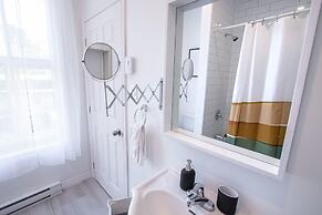 Unique Stays - 3658 Boul. Saint-Laurent