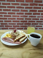 HOTEL PERLA CENTRAL MALECON