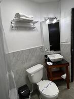 HOTEL PERLA CENTRAL MALECON