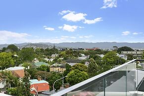 Enfield Sky- Brand New Penthouse