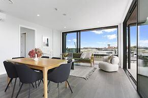Enfield Sky- Brand New Penthouse