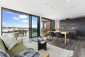 Enfield Sky- Brand New Penthouse