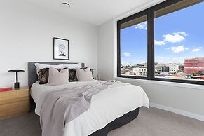 Enfield Sky- Brand New Penthouse