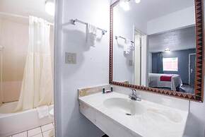 Hotel O Daylight Inn Elkhart I-90, In