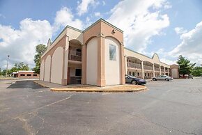 Hotel O Daylight Inn Elkhart I-90, In