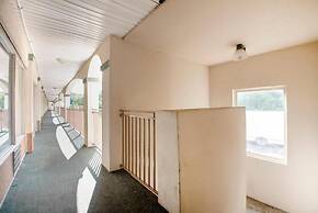 Hotel O Daylight Inn Elkhart I-90, In