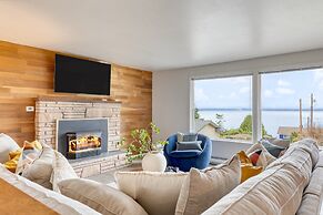 Whidbey Bliss by Avantstay 2min to Beach + View