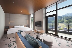 Nikko Style Niseko HANAZONO