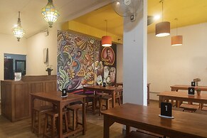 Miraa Guest House & Resto