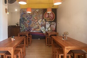 Miraa Guest House & Resto