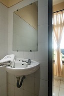 Miraa Guest House & Resto