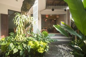 Miraa Guest House & Resto