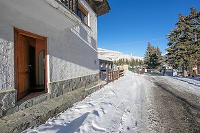 Borgata Family Studio Ski In Ski Out 300m