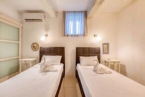 Ta'patee Pool Farmhouse in Gozo