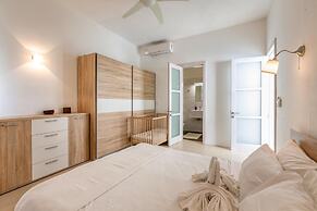 Ta'patee Pool Farmhouse in Gozo