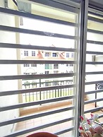 HOMESTAY AINIS GUEST HOUSE