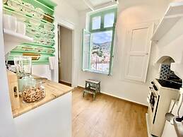 Athenas - Neoclassic Harbour View