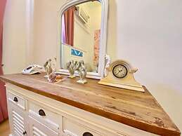 Athenas - Neoclassic Harbour View