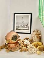 Athenas - Neoclassic Harbour View