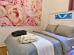 Athenas - Neoclassic Harbour View