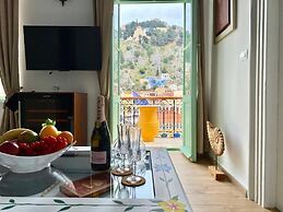 Athenas - Neoclassic Harbour View