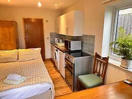 Fab Studio Room in Botley, Oxford