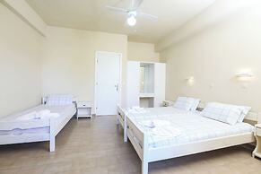 The Mayflower Studios & Apartments