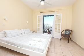 The Mayflower Studios & Apartments