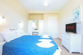 The Mayflower Studios & Apartments