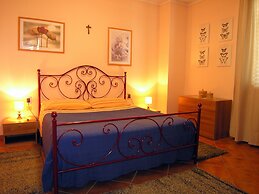 Villino Blu Private Villa on the Chianti Hils 10 Plus 2 pax