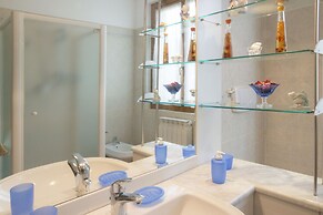 Villino Blu Private Villa on the Chianti Hils 10 Plus 2 pax