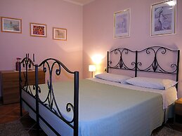 Villino Blu Private Villa on the Chianti Hils 10 Plus 2 pax