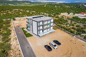 Deluxe Villa Laura With Pool Studio 1b