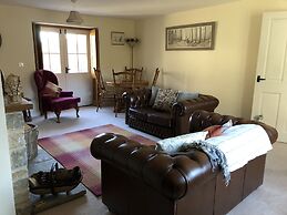 Stunning 3-bed Cottage in Dorchester